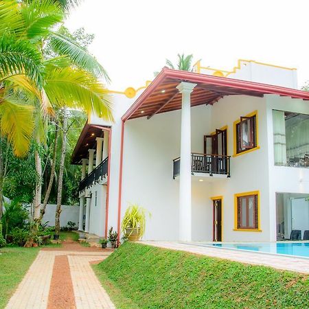 Villa White Hikkaduwa Bagian luar foto
