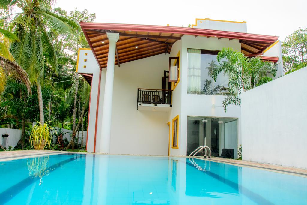 Villa White Hikkaduwa Bagian luar foto