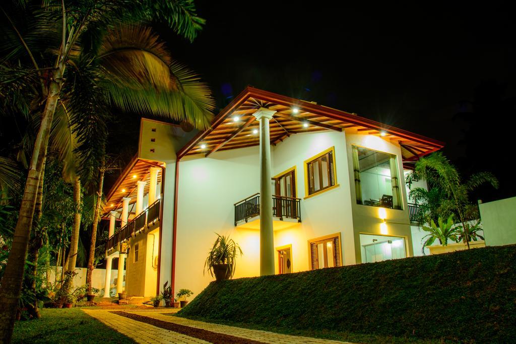 Villa White Hikkaduwa Bagian luar foto