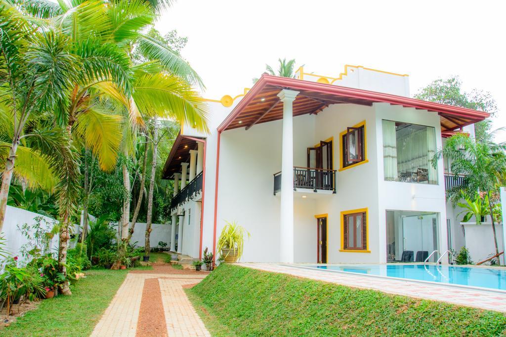Villa White Hikkaduwa Bagian luar foto