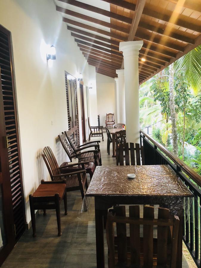 Villa White Hikkaduwa Bagian luar foto