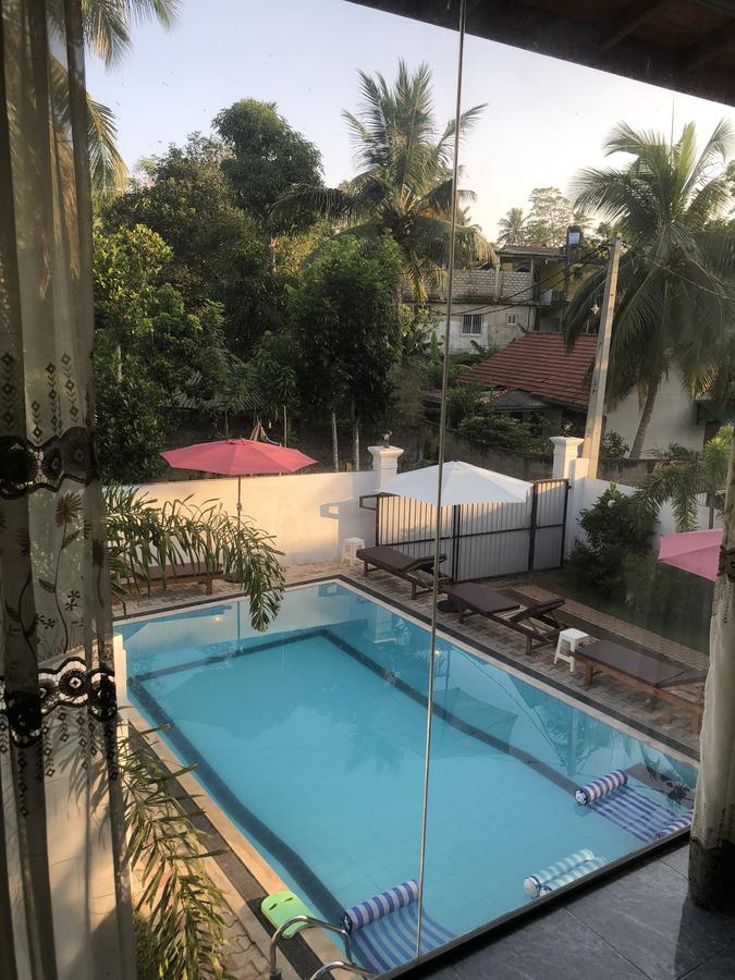 Villa White Hikkaduwa Bagian luar foto