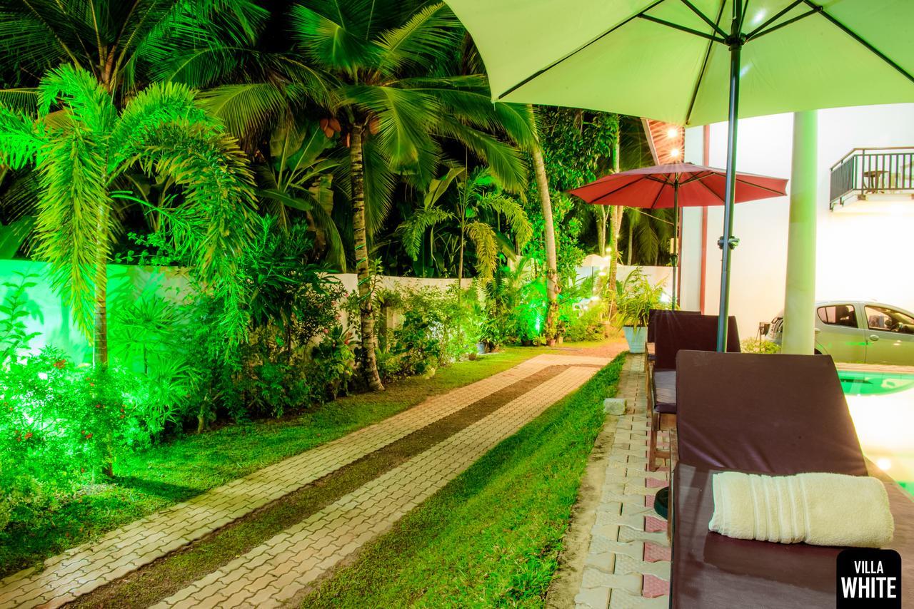 Villa White Hikkaduwa Bagian luar foto