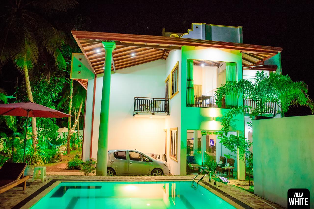 Villa White Hikkaduwa Bagian luar foto