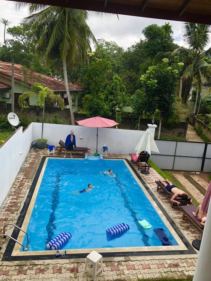 Villa White Hikkaduwa Bagian luar foto