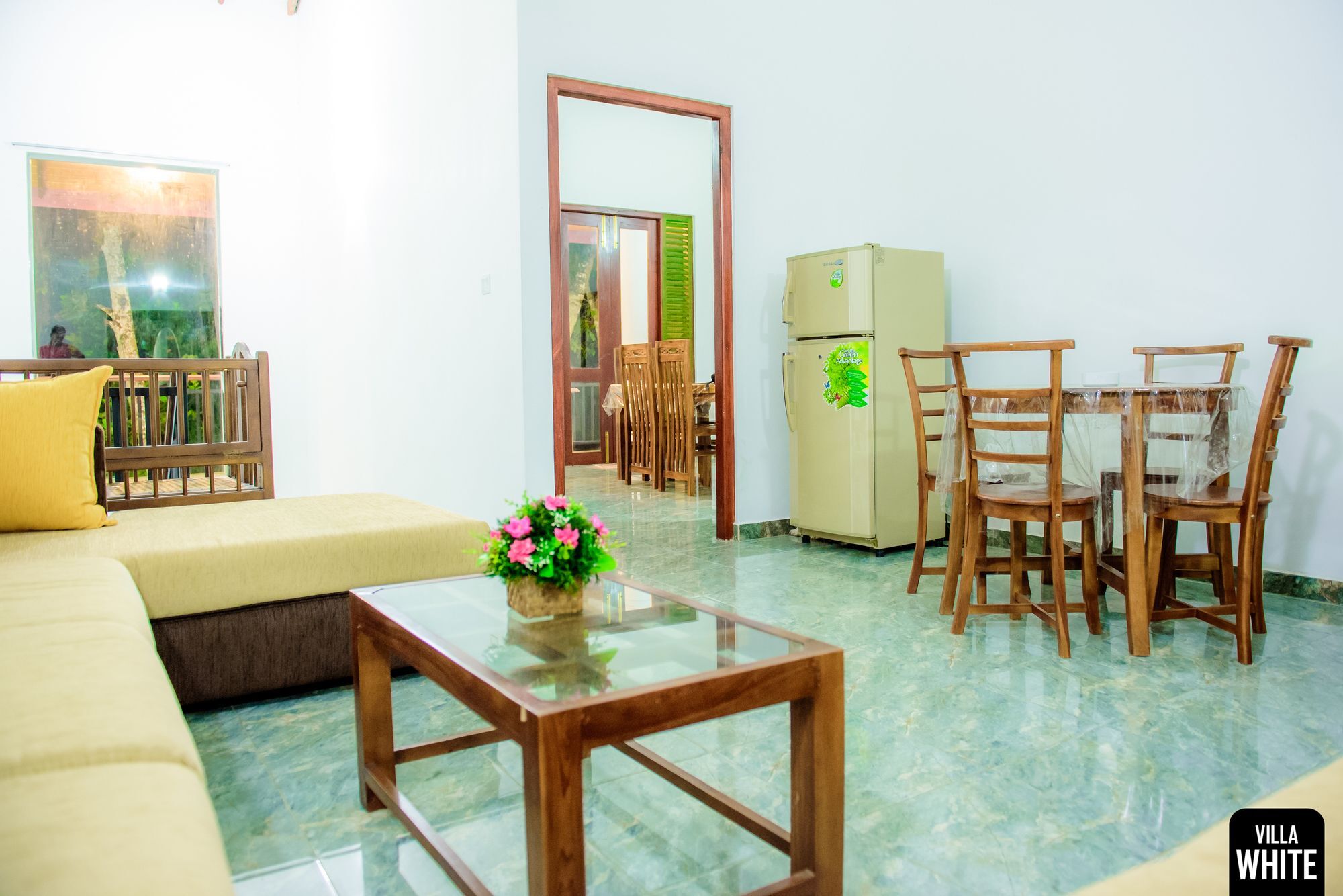 Villa White Hikkaduwa Bagian luar foto